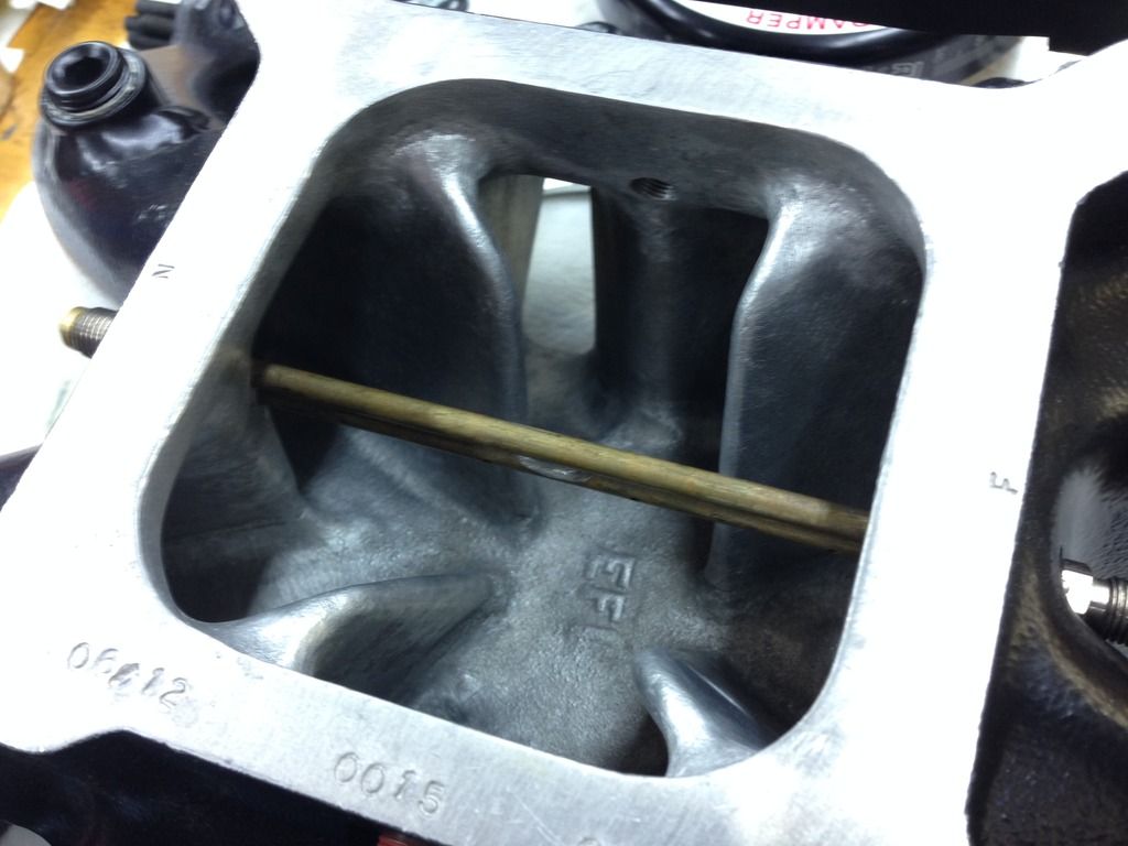 Edelbrock Super Victor EFI intake, 4150, ported, Nitrous Outlet