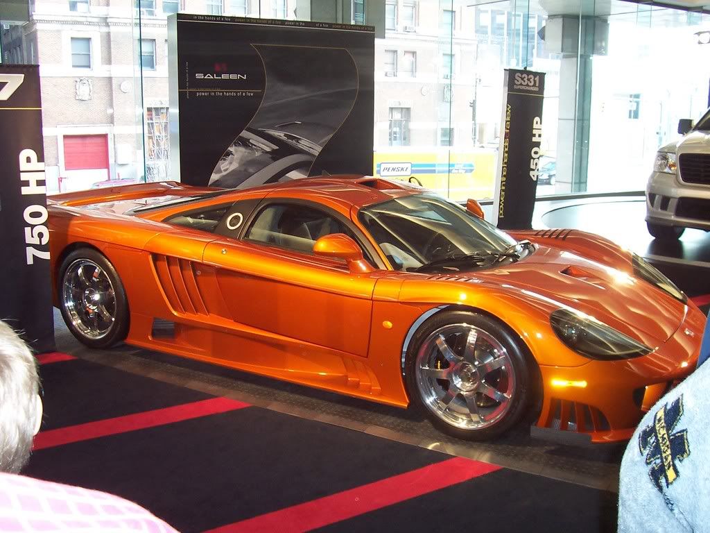 http://i160.photobucket.com/albums/t167/llorentz/AutoShow003.jpg