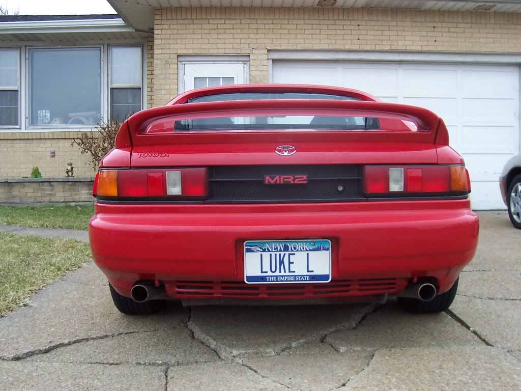 http://i160.photobucket.com/albums/t167/llorentz/MR2/005.jpg