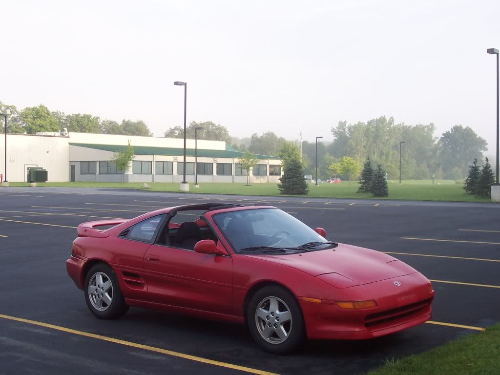 http://i160.photobucket.com/albums/t167/llorentz/MR2/072909048.jpg