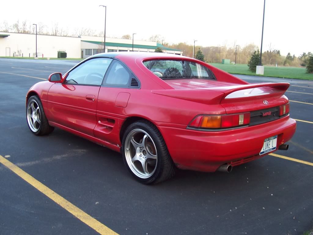 http://i160.photobucket.com/albums/t167/llorentz/MR2/100421029.jpg