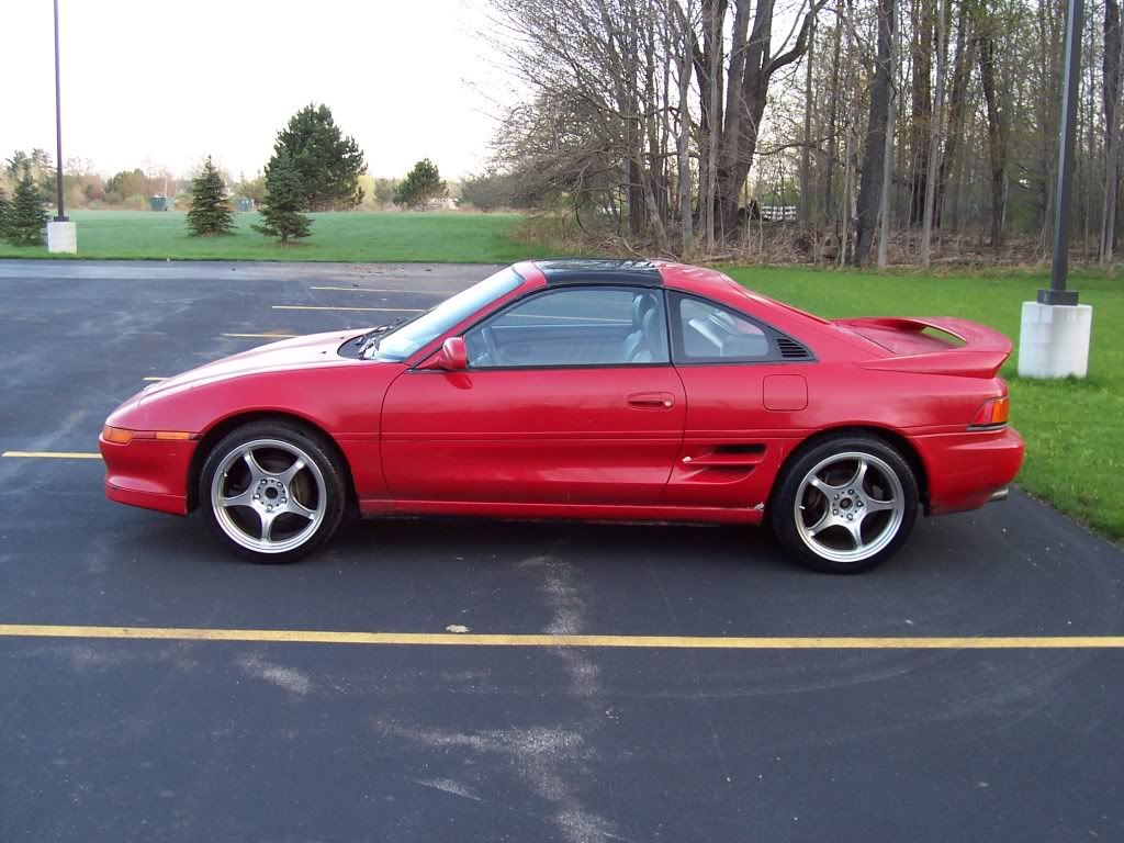 http://i160.photobucket.com/albums/t167/llorentz/MR2/100421030.jpg