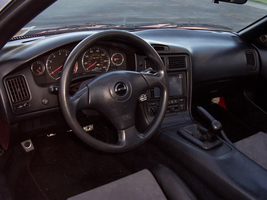 http://i160.photobucket.com/albums/t167/llorentz/MR2/Mods/Interior/100421021.jpg