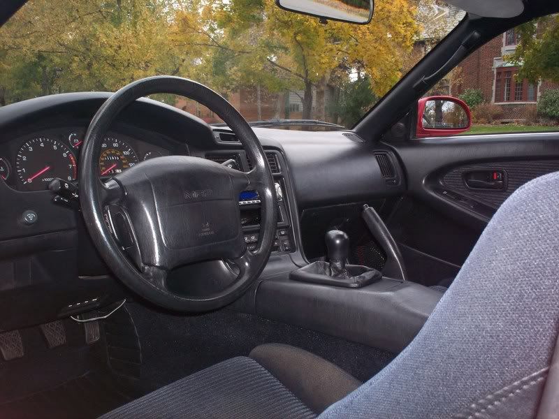 http://i160.photobucket.com/albums/t167/llorentz/MR2/Mods/Interior/1993ToyotaMR2012.jpg