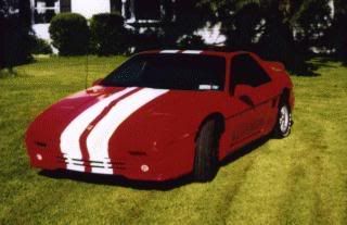 http://i160.photobucket.com/albums/t167/llorentz/Pats%20Fiero/frontL.jpg