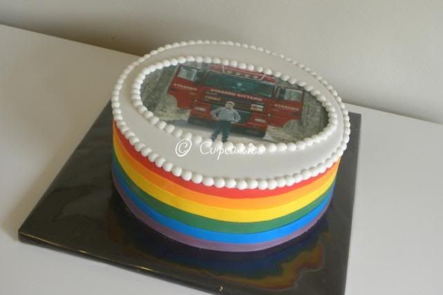 http://i160.photobucket.com/albums/t170/JoyceCollin/Taart/DSCN8073-border_zps43cafc06.jpg