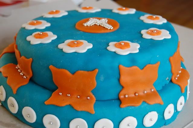 http://i160.photobucket.com/albums/t170/JoyceCollin/cupcakies011.jpg