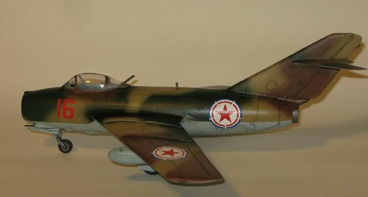 MiG_15_Finished001.jpg