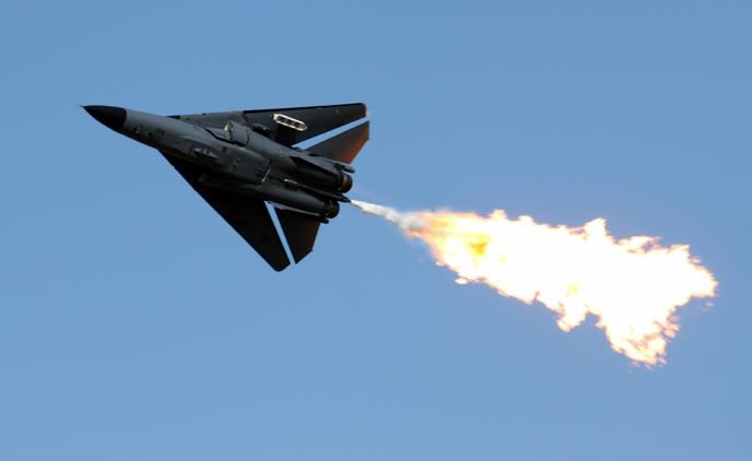 IMAGE: http://i160.photobucket.com/albums/t173/DigiPixVC/DB1.jpg