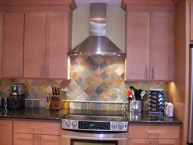 picture of slate backsplash