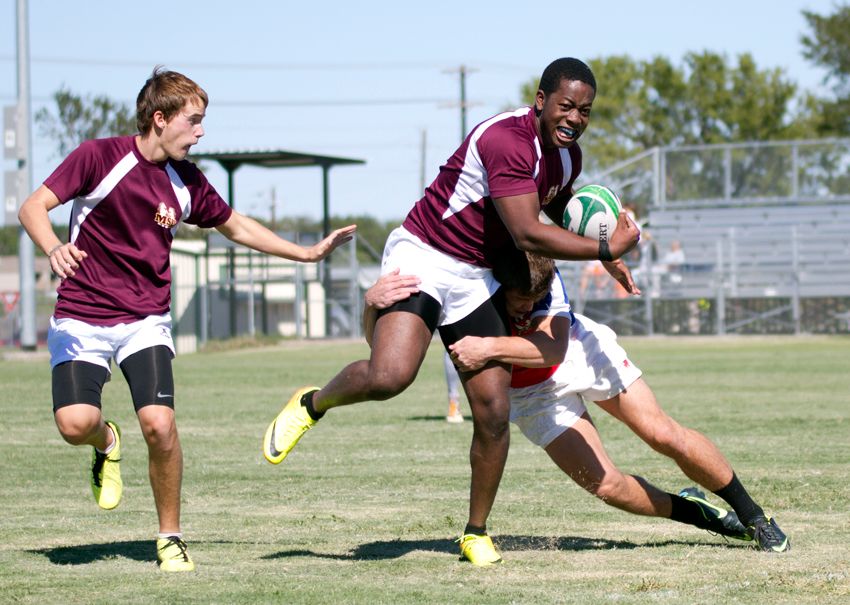 IMAGE: http://i160.photobucket.com/albums/t199/hotled1944/tackle2.jpg